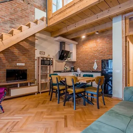2Br Apartment In The Heart Of Old Tbilisi Exterior photo