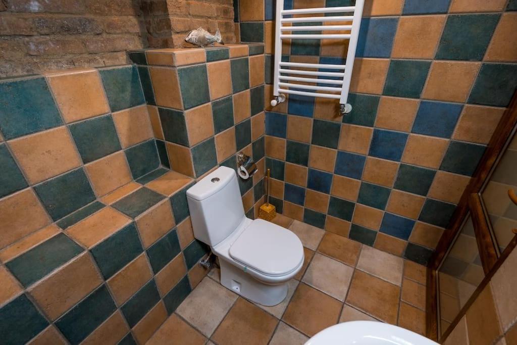 2br In The Heart Of Old