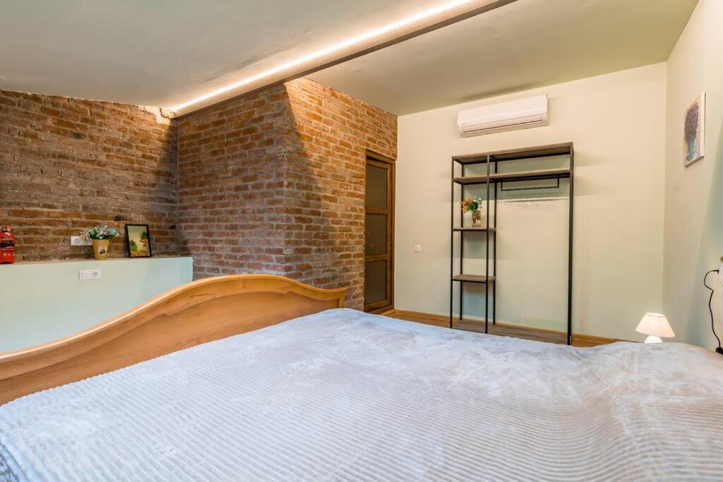 2br In The Heart Of Old Апартаменты *